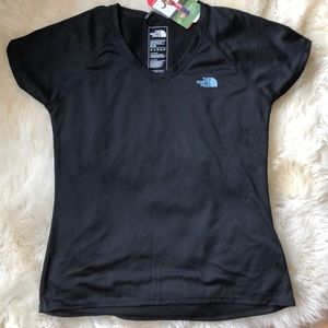 NWT north face shirt sz medium